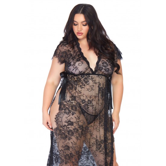 Lace kaften robe and thong +